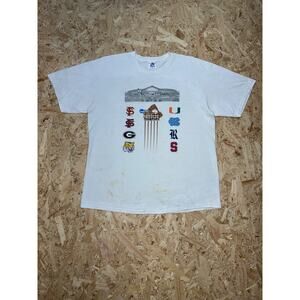 Y2K NCAA 2008 Men’s White Short Sleeve T-shirt Sz XL